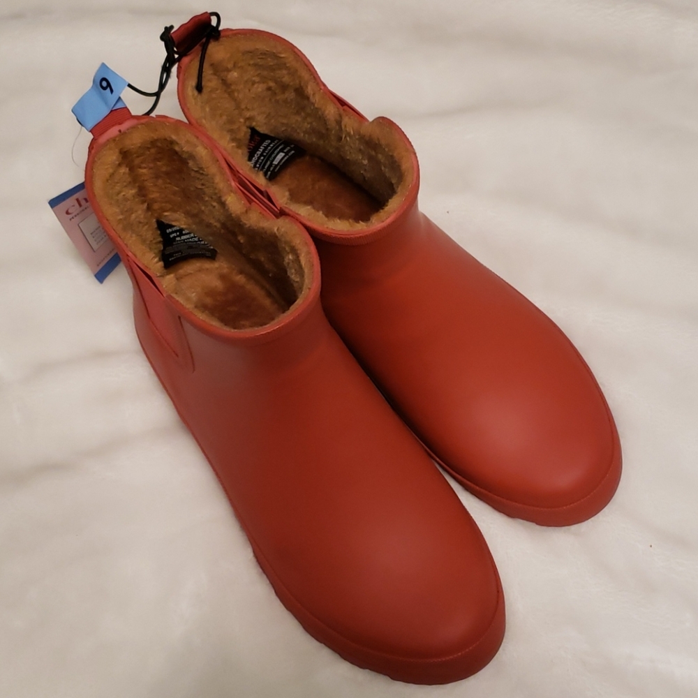 NWT Chooka Classic Chelsea waterproof bootiee